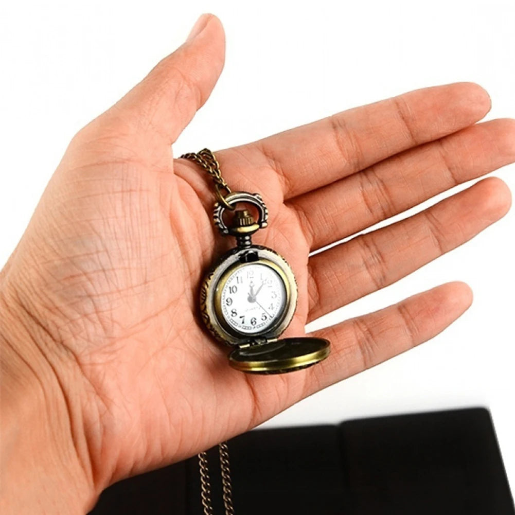 Vintage Steampunk Pocket Watch Necklace - Unique Quartz Pendant Clock for Men & Women