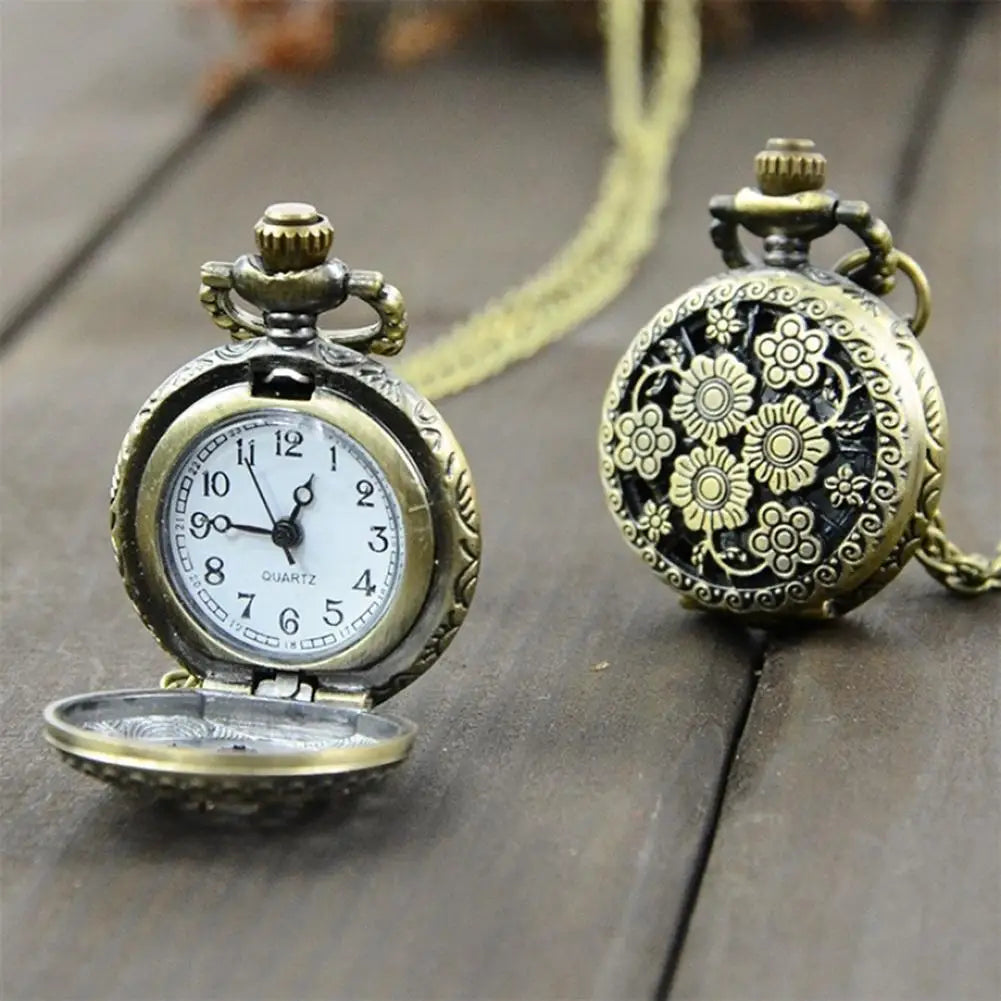 Vintage Steampunk Pocket Watch Necklace - Unique Quartz Pendant Clock for Men & Women